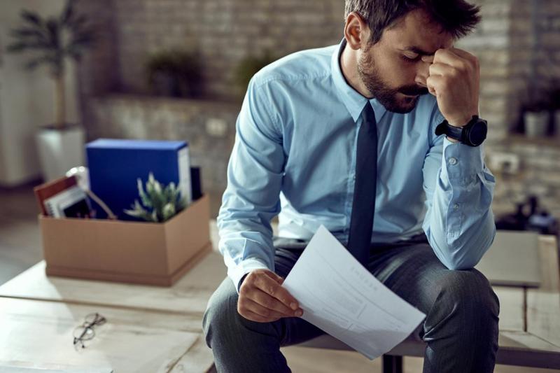 ¿Un peso de deuda te ata de por vida? La verdad sobre la cláusula de vencimiento anticipado en tu contrato de tiempo compartido